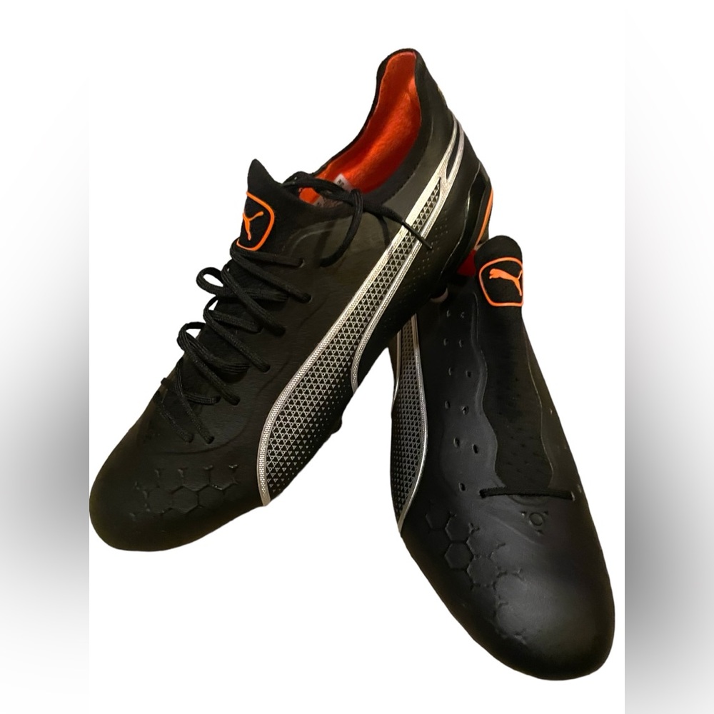 NWOT PUMA KING ULTIMATE